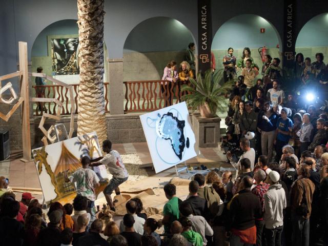 'Graffrica. Arte Urbano Africano' transforma las salas de exposición de Casa África
