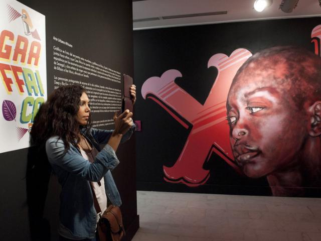 'Graffrica. Arte Urbano Africano' transforma las salas de exposición de Casa África