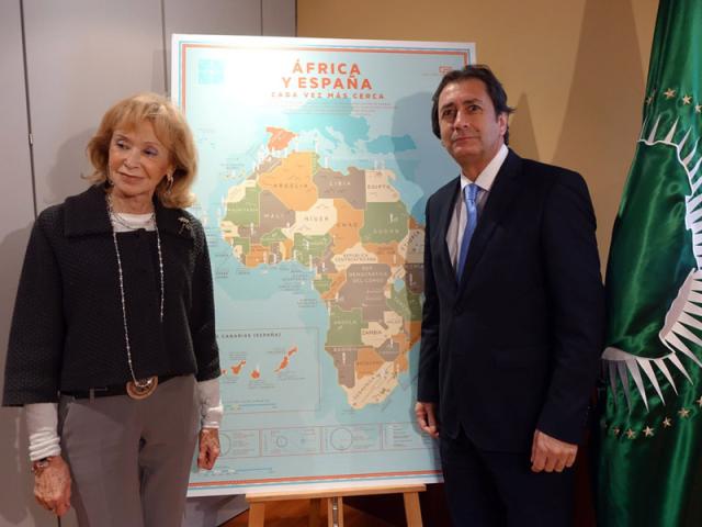 Casa África y la Fundación Mujeres por África firman un convenio de colaboración