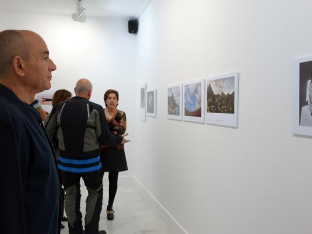 Casa África inaugura la exposición «Momentos de África Andando»