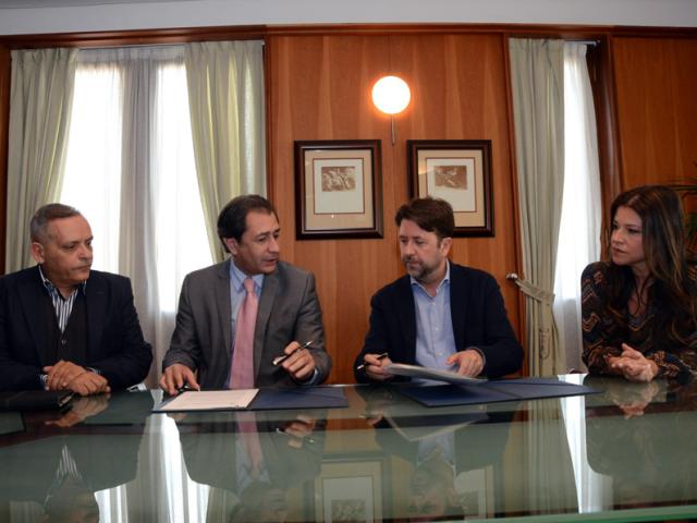 Casa África renueva su convenio marco con el Cabildo de Tenerife hasta 2019
