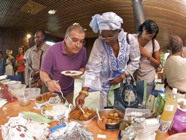 La gastronomía africana se hace su hueco en 'África Vive'