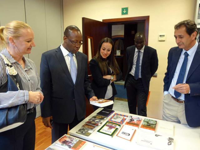 El embajador de Senegal en España visita Casa África