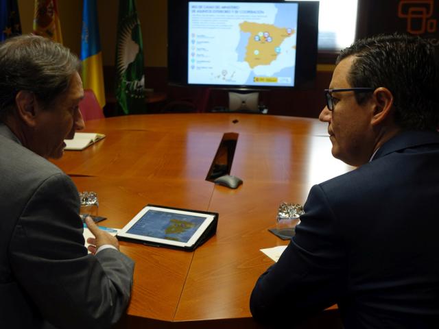 El vicepresidente del Gobierno de Canarias destaca el potencial del archipiélago como plataforma logística y de servicios con África