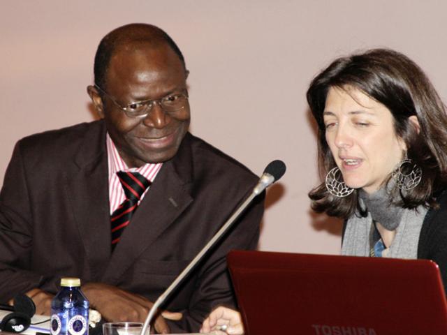 El pasado, presente y futuro de las migraciones de África a Europa, a debate en Madrid