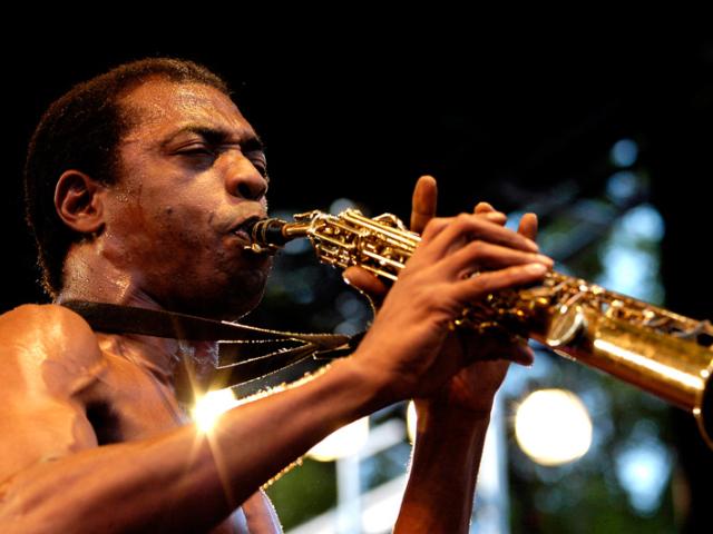 Buñuelos de banana, artesanía bosquimana y cinco horas de música africana gratuita en el Paraninfo de la UCM