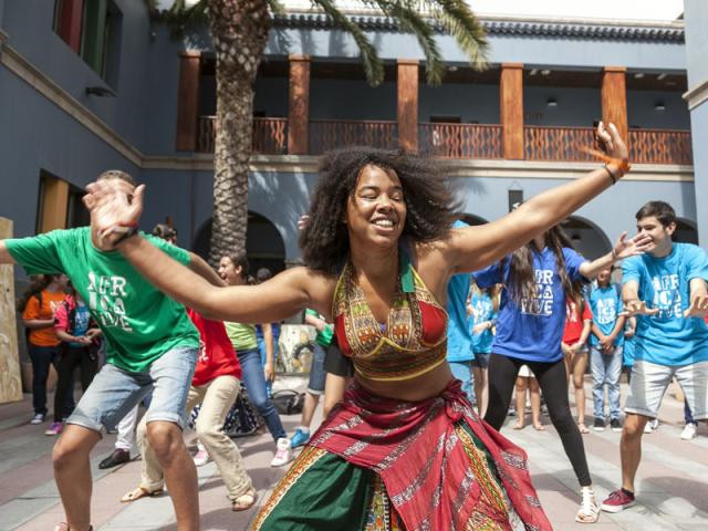 Los alumnos canarios exponen sus visiones de África en Casa África