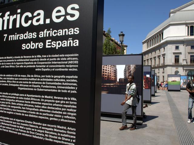 Miradas africanas sobre la ciudad española toman las calles de Madrid