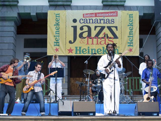 Músicas tradicionales africanas se funden con el jazz más actual en la Noche África
