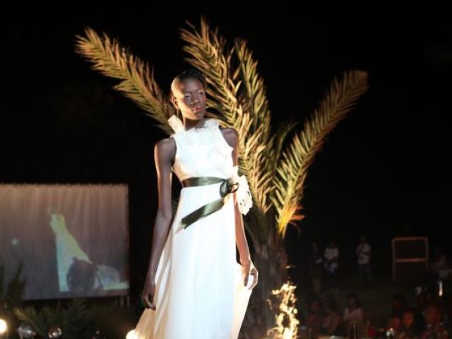 El diseñador grancanario Juan Roga deslumbra en la Dakar Fashion Week