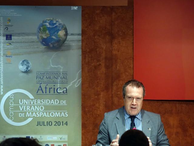 Nigeria, protagonista de una conferencia de Xavier Aldekoa y Carlos Echeverría en Casa África