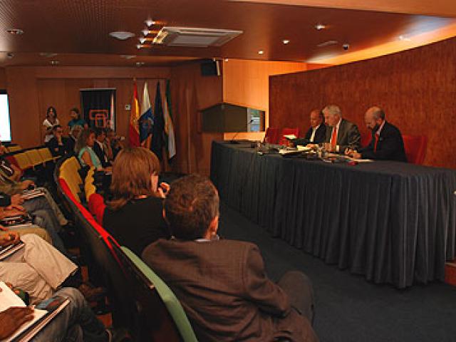Casa África estrecha su colaboración con las coordinadoras de ONGD estatal y canaria