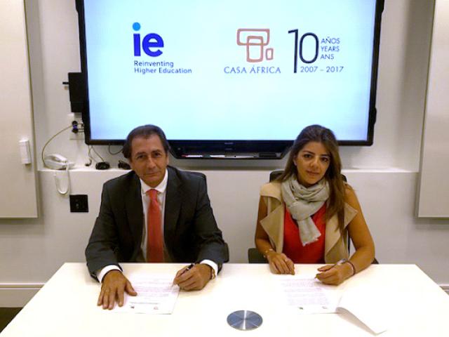 Casa África firma un convenio de colaboración con el Instituto de Empresa