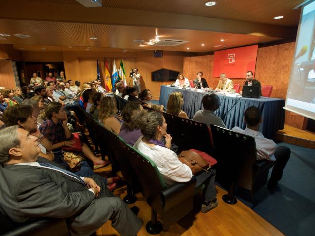 José Naranjo y Magec Montesdeoca presentan la mayor tragedia de la inmigración entre África y España en Casa África