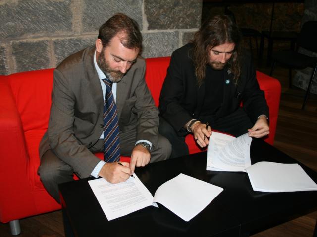 Casa África firma un convenio de colaboración con el Salón Internacional del Libro Africano