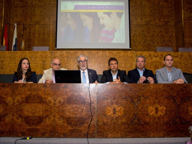 Presentación del Curso de Experto Universitario en Logística Internacional Humanitaria