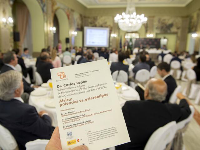 La industrialización de África, pilar de la conferencia de Carlos Lopes sobre el potencial económico africano