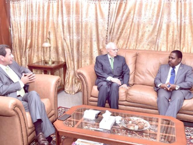 Luis Padrón, de visita institucional en Guinea Ecuatorial