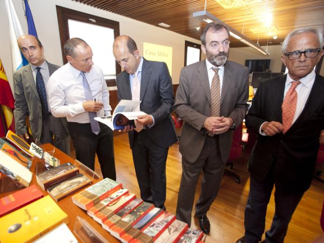 Visita institucional del Alcalde de Las Palmas de Gran Canaria, Juan José Cardona, a Casa África