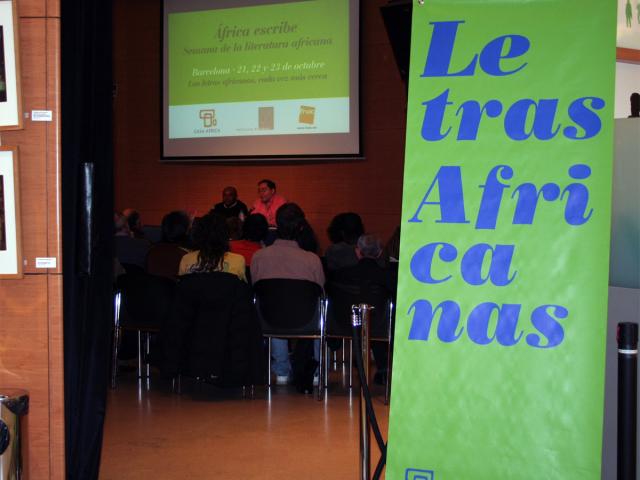 El maliense Moussa Konaté cierra el ciclo de literatura 'África escribe'