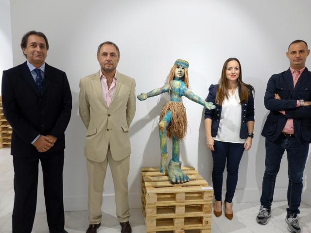 La escultura en madera de Fernando Nguema ocupa las salas expositivas de Casa África este otoño