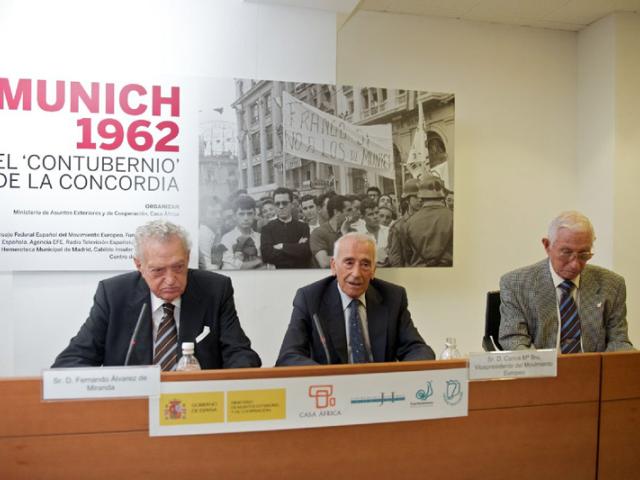 Instituciones y participantes en el Contubernio de Múnich celebran en Fuerteventura su 50 aniversario y el vínculo de la isla con la Transición Española