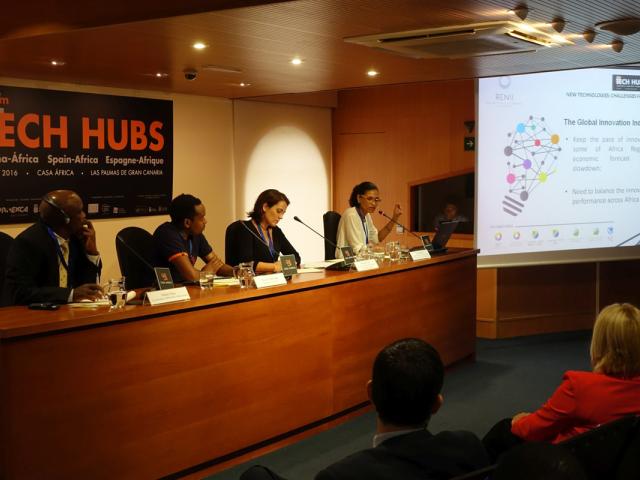 1104_techhubs08.jpg
