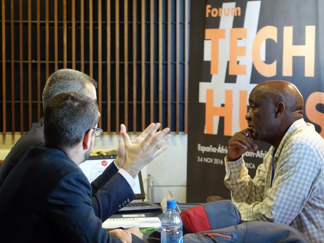 1104_techhubs13.jpg