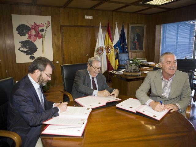 Casa África y el Ayuntamiento de Las Palmas de Gran Canaria firman un convenio de colaboración para WOMAD 2009