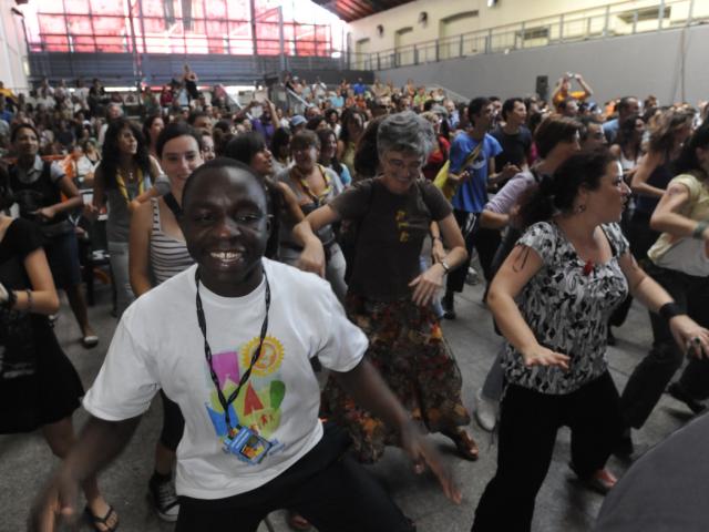 La maliense Oumou Sangaré cierra la edición más africana del WOMAD