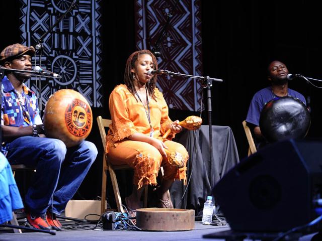 La maliense Oumou Sangaré cierra la edición más africana del WOMAD