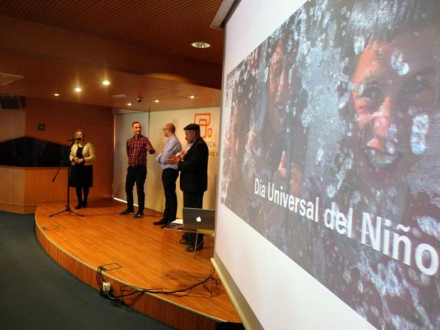 140 alumnos de Secundaria reflexionan en Casa África sobre los Derechos de la Infancia
