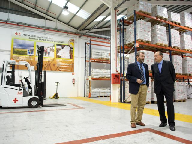 El papel de Canarias como plataforma solidaria con África, reforzado por un convenio de Cruz Roja y Casa África
