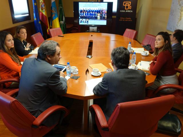 Una delegación del Ministerio de Asuntos Exteriores y de Cooperación visita Casa África