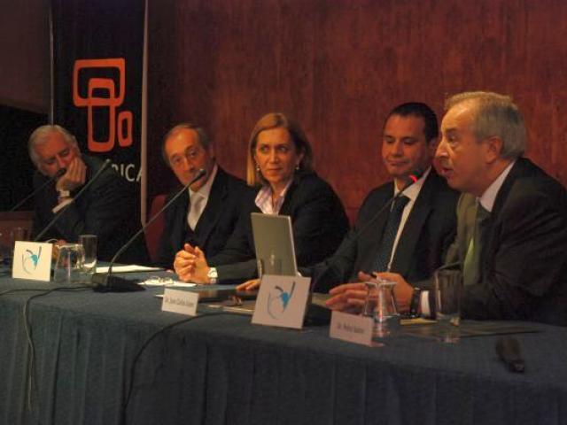 La Asociación Canaria Tricontinental de Cardiopatías Congénitas se presenta en Casa África