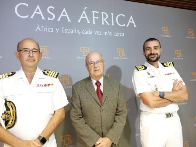 La Armada española construye capacidades y comunicación en el Golfo de Guinea