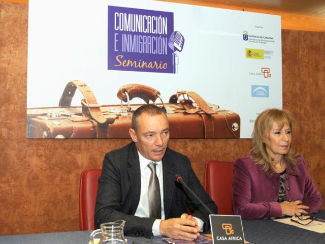 Periodistas y sociedad civil debaten sobre el tratamiento de la inmigración en los medios de comunicación