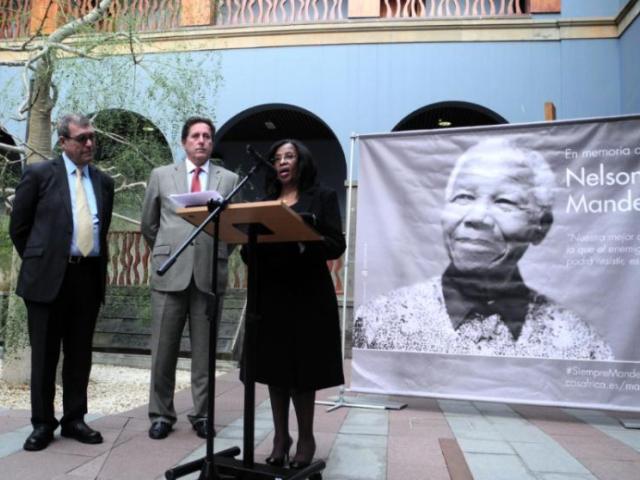 Casa África traslada a la embajadora de Sudáfrica en España las condolencias de los ciudadanos por la muerte de Mandela