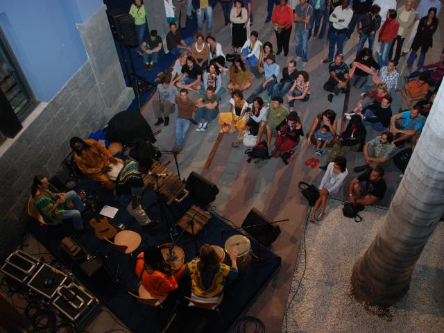 Justin Tchatchoua ofreció un concierto en Casa África