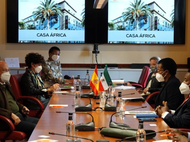 El embajador de Guinea Ecuatorial en España visita Casa África