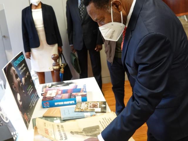 El embajador de Guinea Ecuatorial en España visita Casa África