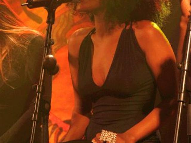 Casa África y Casa Sefarad-Israel ofrecen un concierto gratuito de Cabra Casay en Gran Canaria