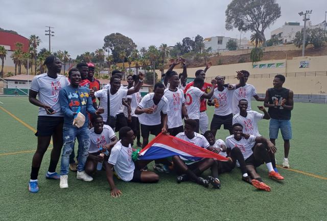 Gambia celebra su victoria
