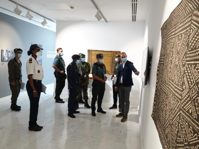 Un grupo de oficiales de policía de África occidental visita Casa África