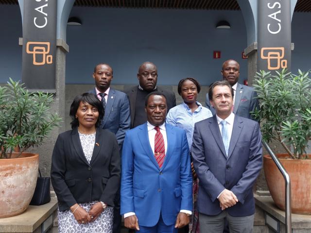 El Rector de la Universidad Nacional de Guinea Ecuatorial, en Casa África