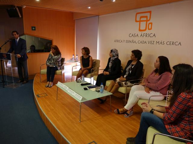 Mesa Redonda – Mujer y Ciencia
