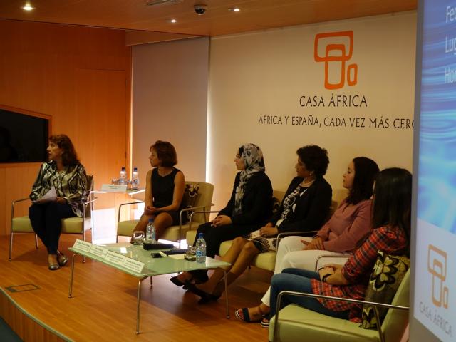 Mesa Redonda – Mujer y Ciencia