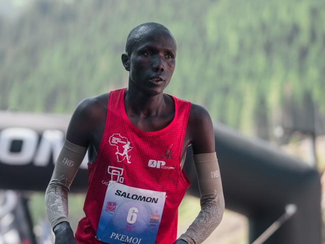 Robert Pkmoi en la Dolomyths Run