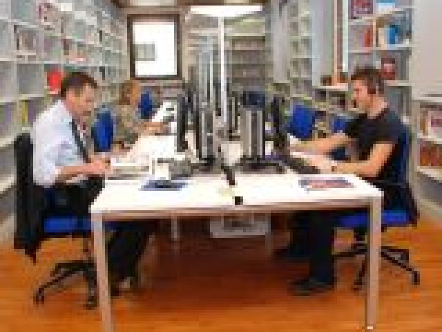 Ciclo de conferencias en la Mediateca