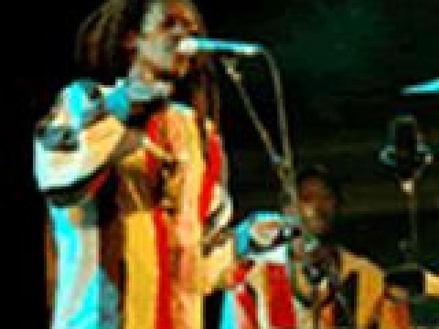 Concierto Inaugural con Cheikh Lô y Babacar Dieng & Diengoz